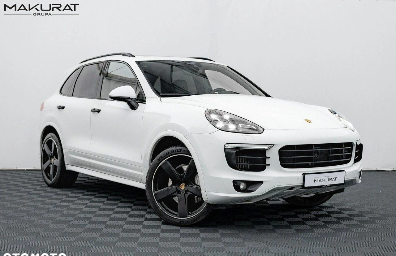 Porsche Cayenne cena 229900 przebieg: 99999, rok produkcji 2016 z Biskupiec małe 742